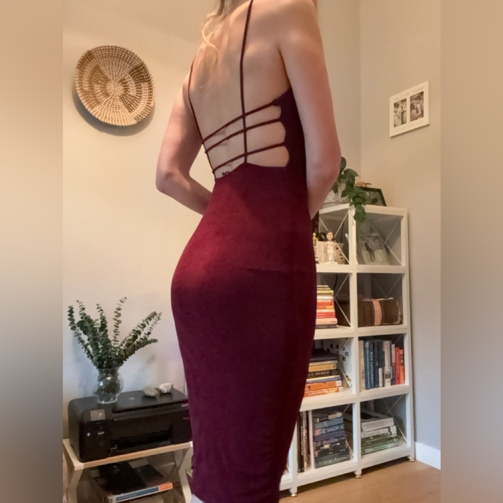 NWT Burgundy Cowl Neck Bodycon Midi Dress with Strappy Back Size Small